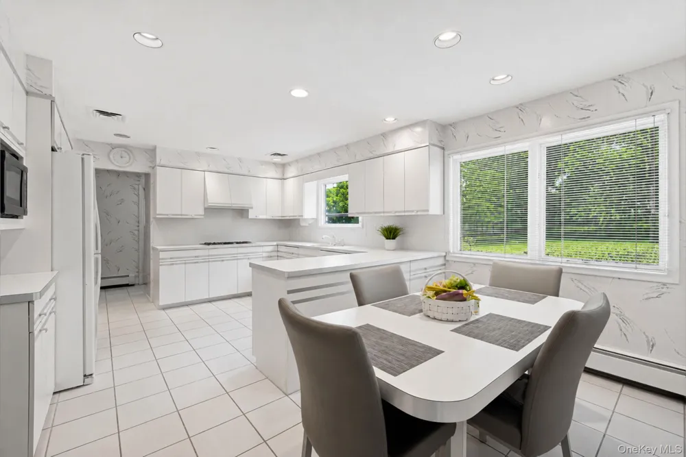 35 High Pasture Circle Dix Hills, NY 11746