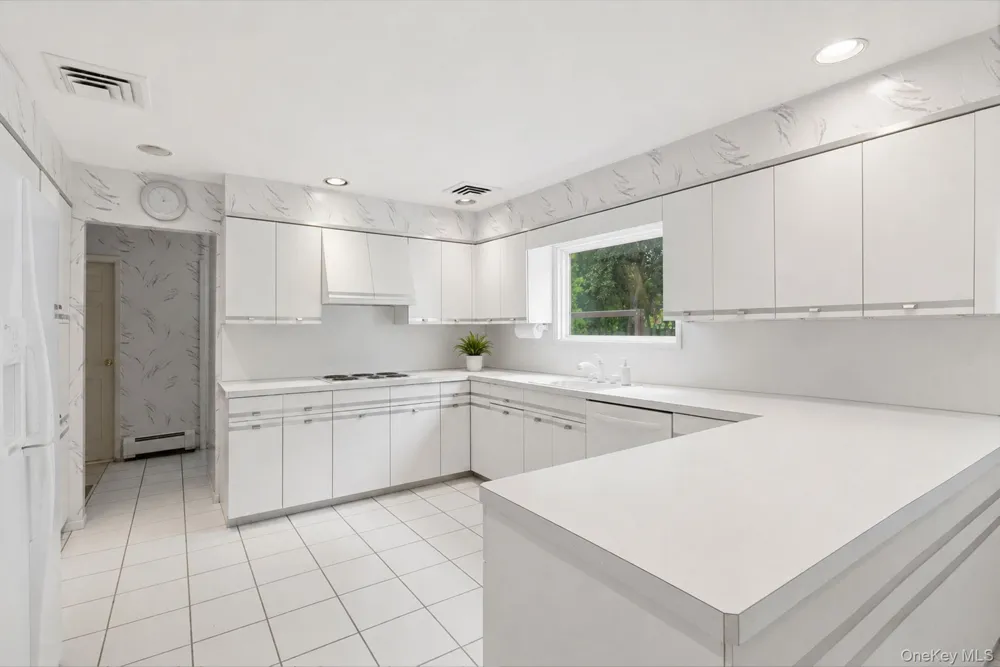 35 High Pasture Circle Dix Hills, NY 11746