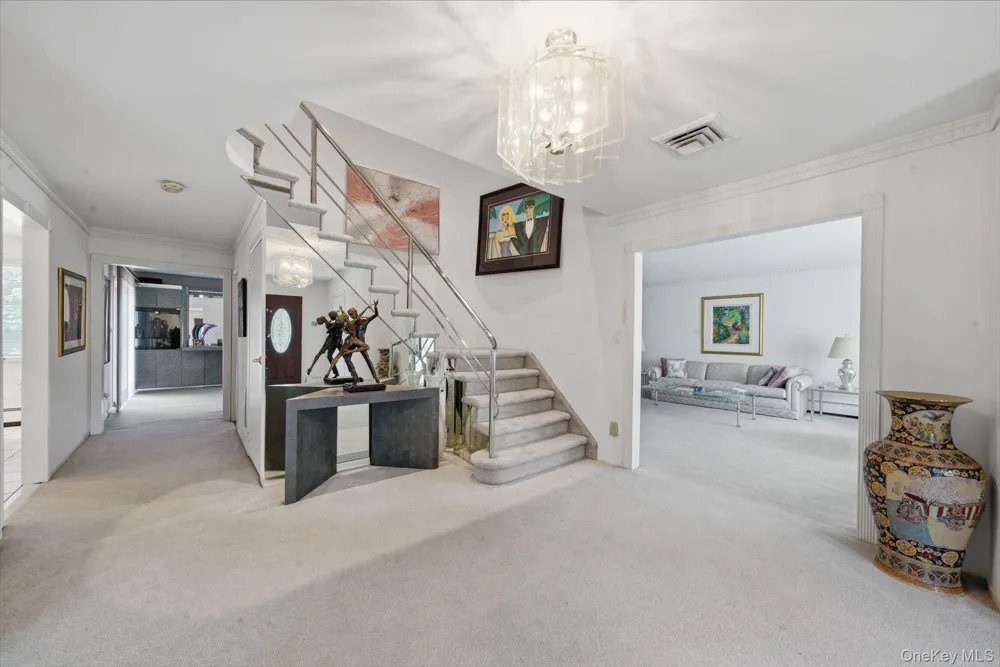35 High Pasture Circle Dix Hills, NY 11746