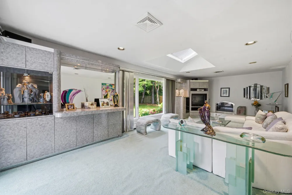 35 High Pasture Circle Dix Hills, NY 11746