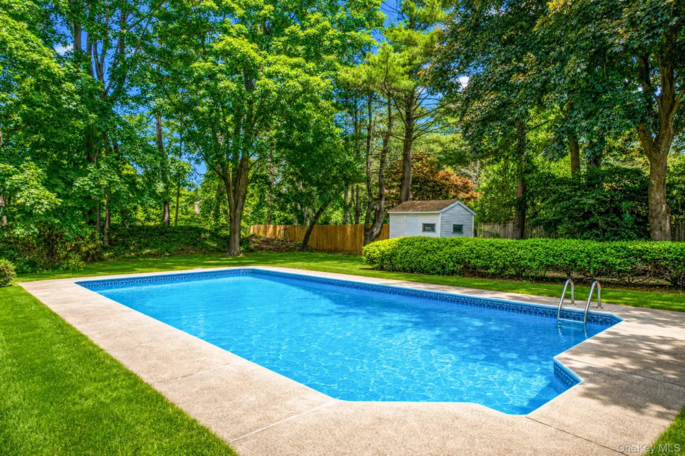 35 High Pasture Circle Dix Hills, NY 11746