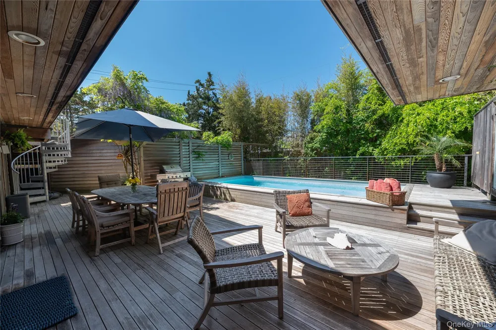 290 Wilmot Road Ocean Beach, NY 11770