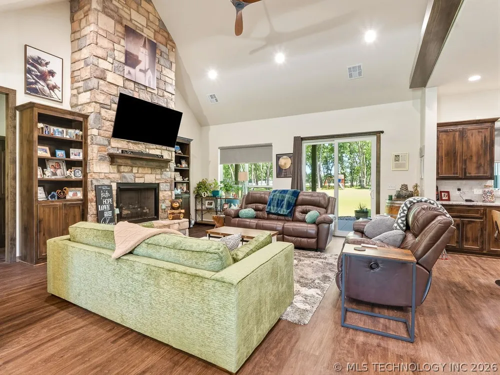 24382 County Road 1540 Allen, OK 74825