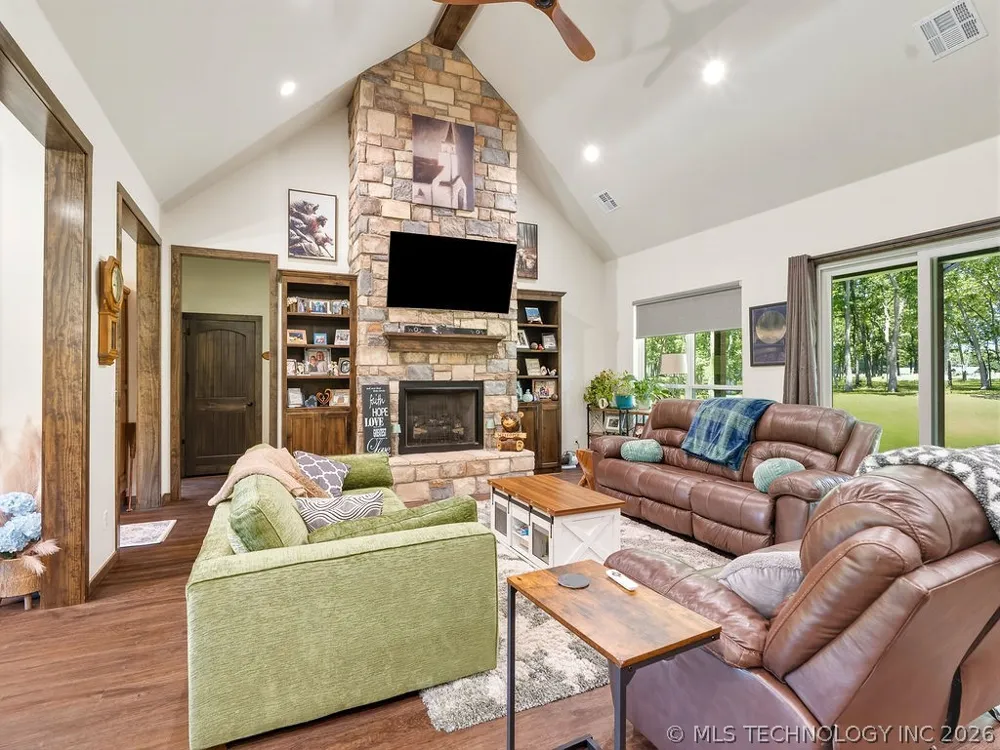 24382 County Road 1540 Allen, OK 74825