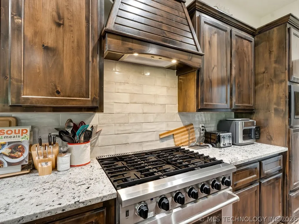 24382 County Road 1540 Allen, OK 74825