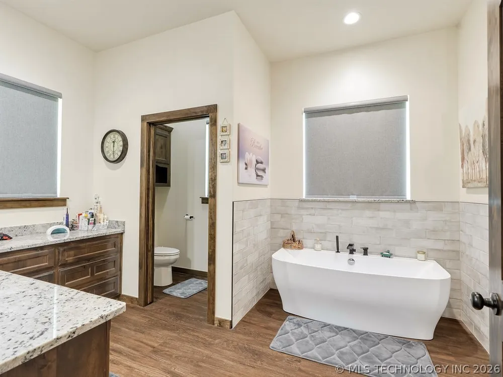 24382 County Road 1540 Allen, OK 74825