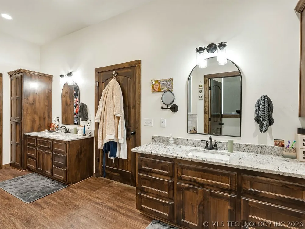 24382 County Road 1540 Allen, OK 74825