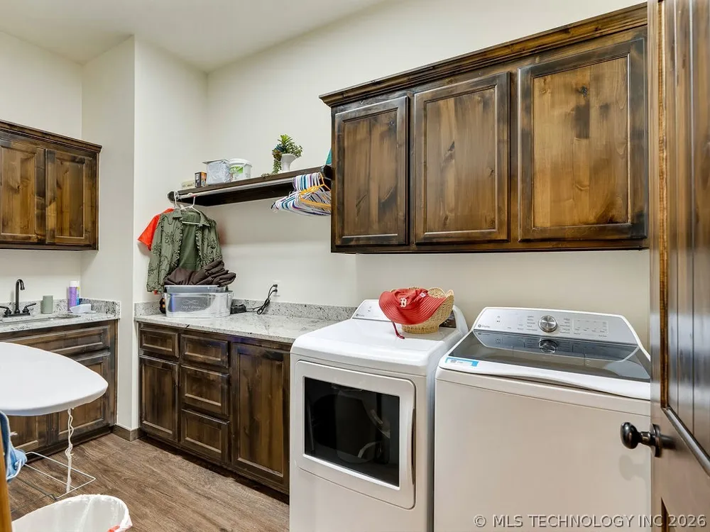 24382 County Road 1540 Allen, OK 74825