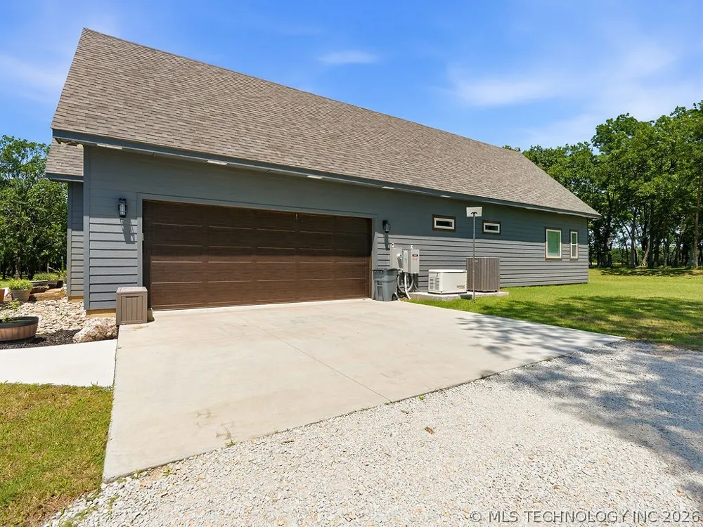 24382 County Road 1540 Allen, OK 74825