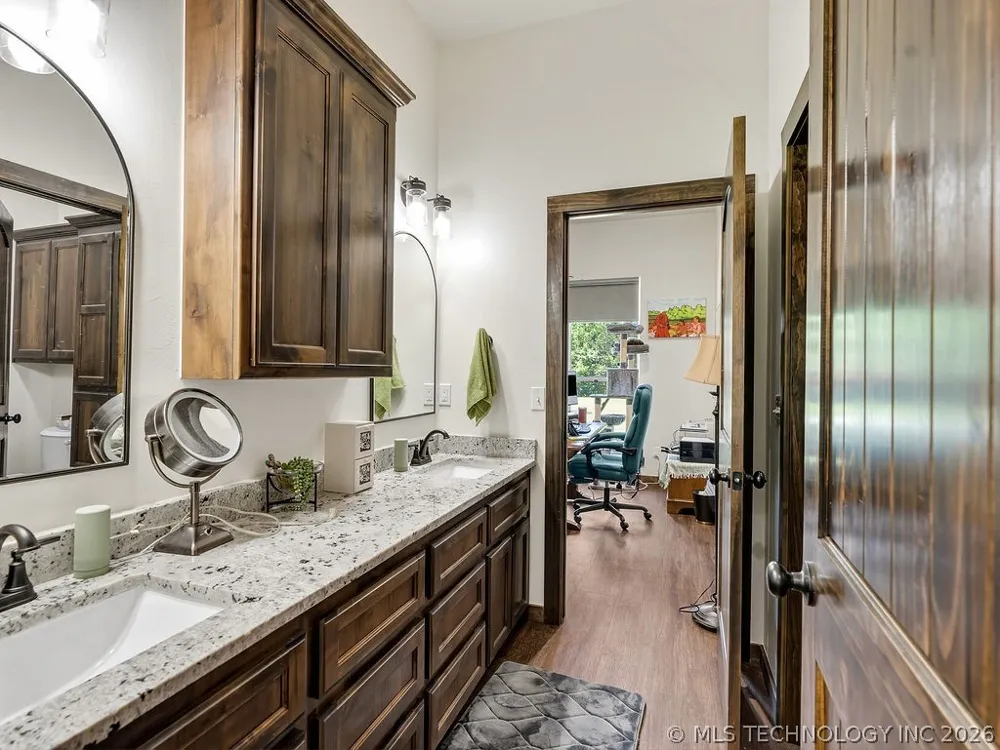 24382 County Road 1540 Allen, OK 74825