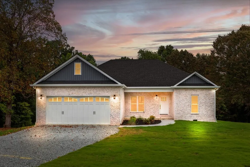 470 Powers Blvd Waverly, TN 37185