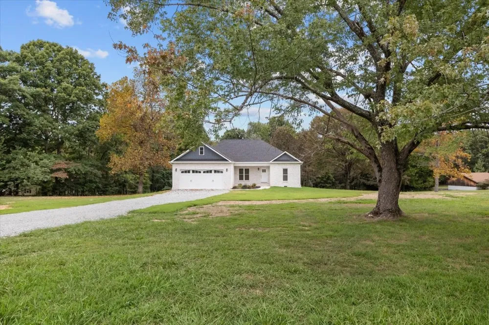 470 Powers Blvd Waverly, TN 37185