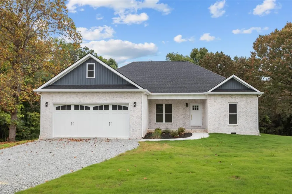 470 Powers Blvd Waverly, TN 37185