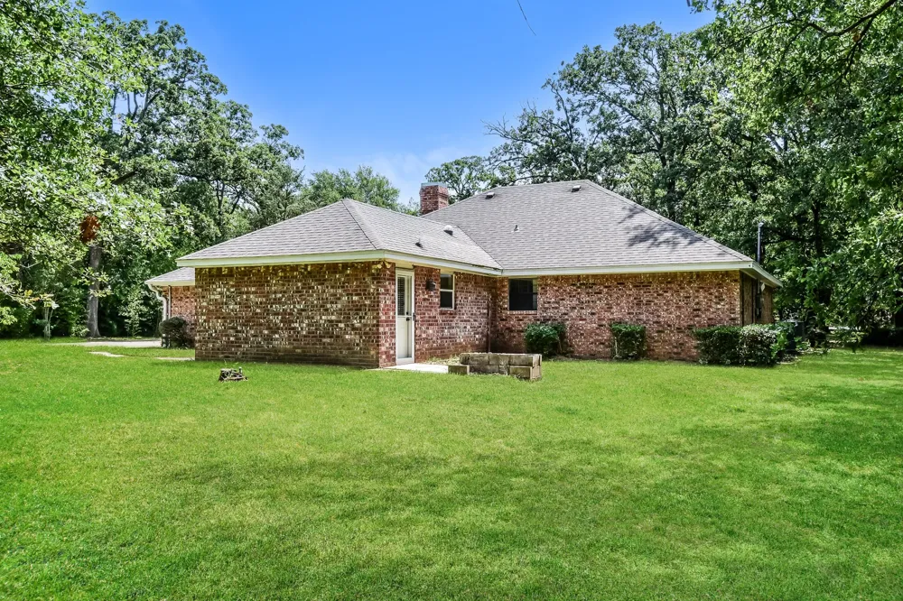 320 33rd Street SW Paris, TX 75460