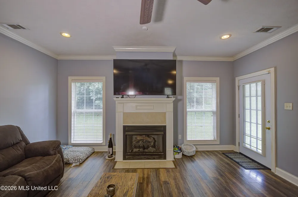 107 Manchester Drive Vicksburg, MS 39183