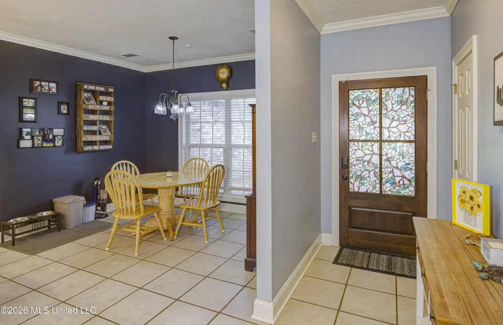 107 Manchester Drive Vicksburg, MS 39183