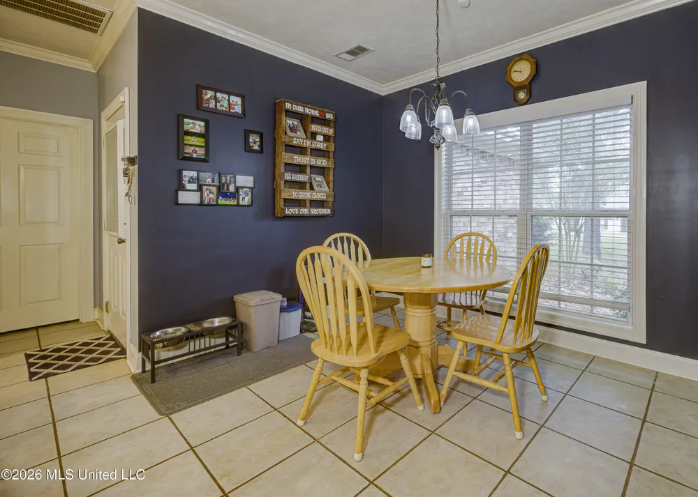 107 Manchester Drive Vicksburg, MS 39183