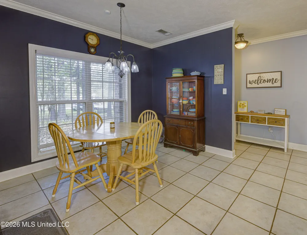 107 Manchester Drive Vicksburg, MS 39183