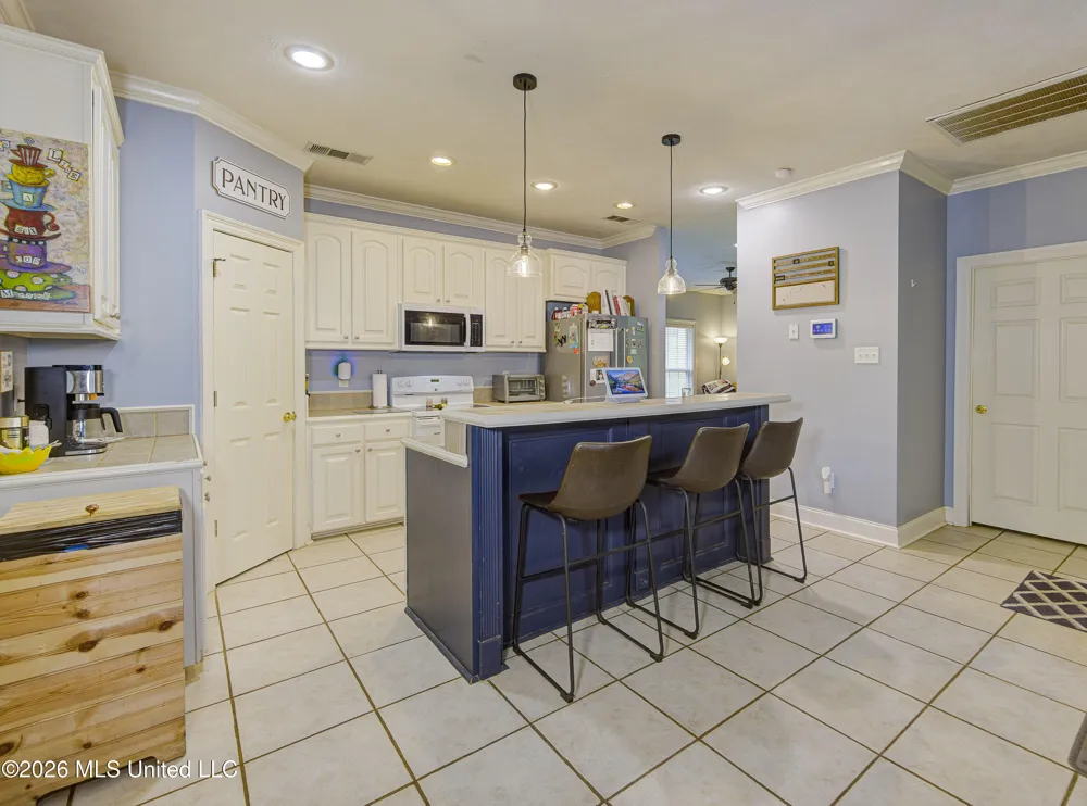 107 Manchester Drive Vicksburg, MS 39183