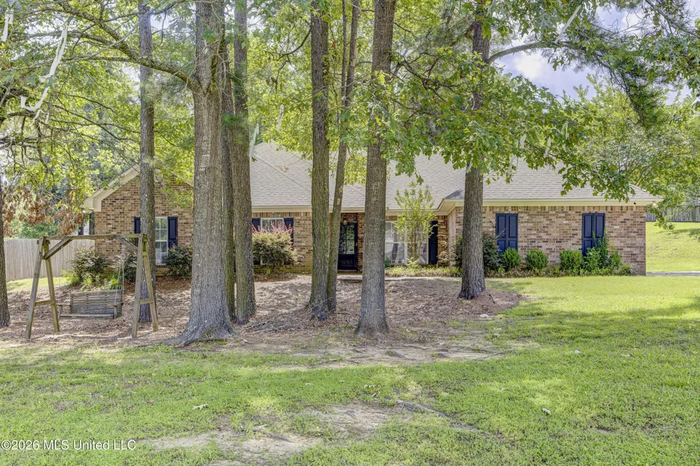 107 Manchester Drive Vicksburg, MS 39183