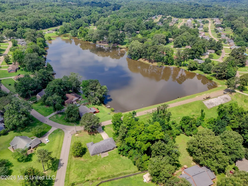 107 Manchester Drive Vicksburg, MS 39183
