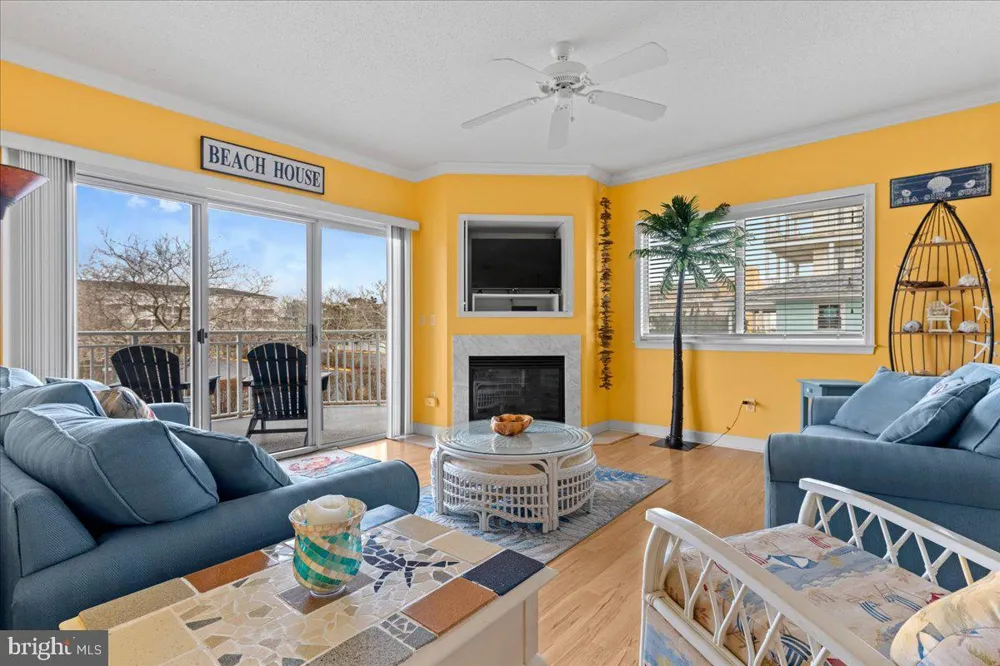 5300 COASTAL HIGHWAY #102