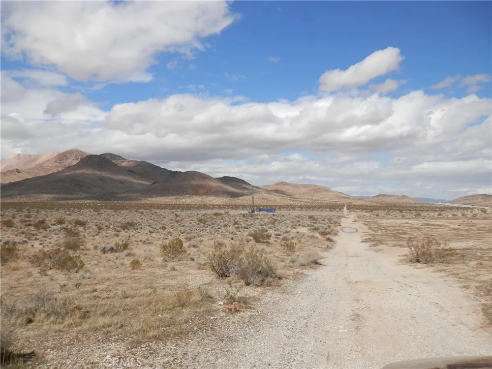 Shirley Street Mojave, CA 93501
