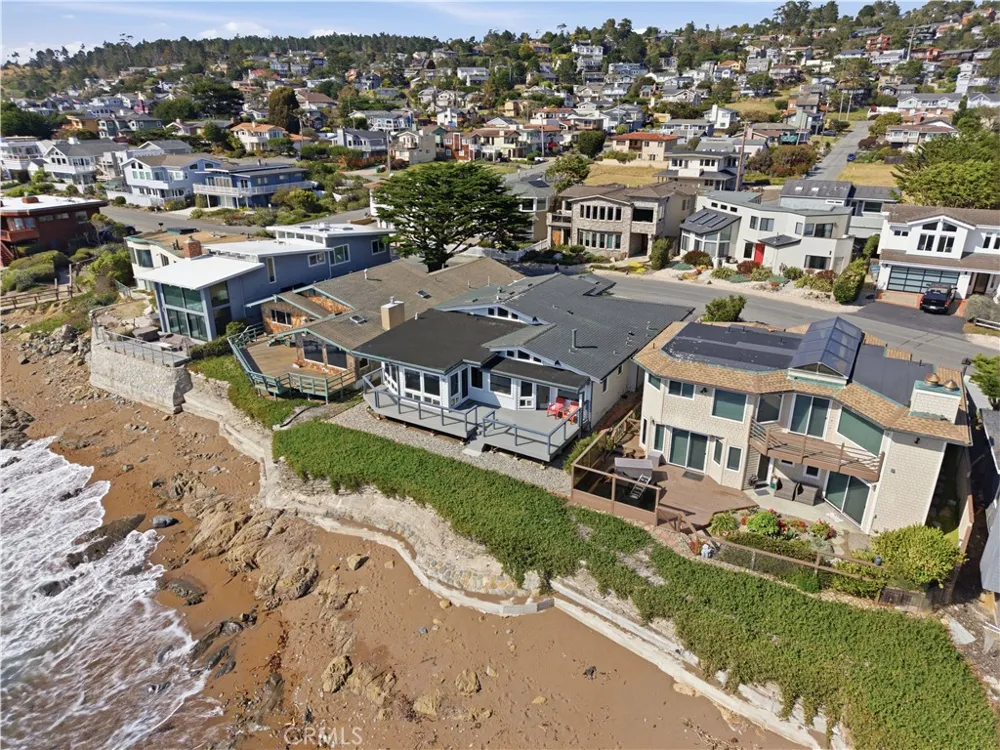 2059 Sherwood Dr Drive Cambria, CA 93428