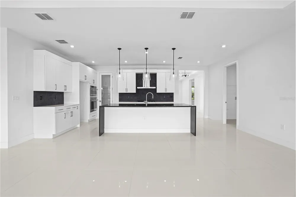 442 TURIN WAY Lady Lake, FL 32159