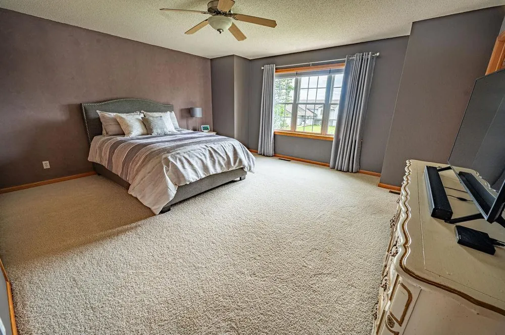 444 W Overlook Drive Ellsworth, WI 54011