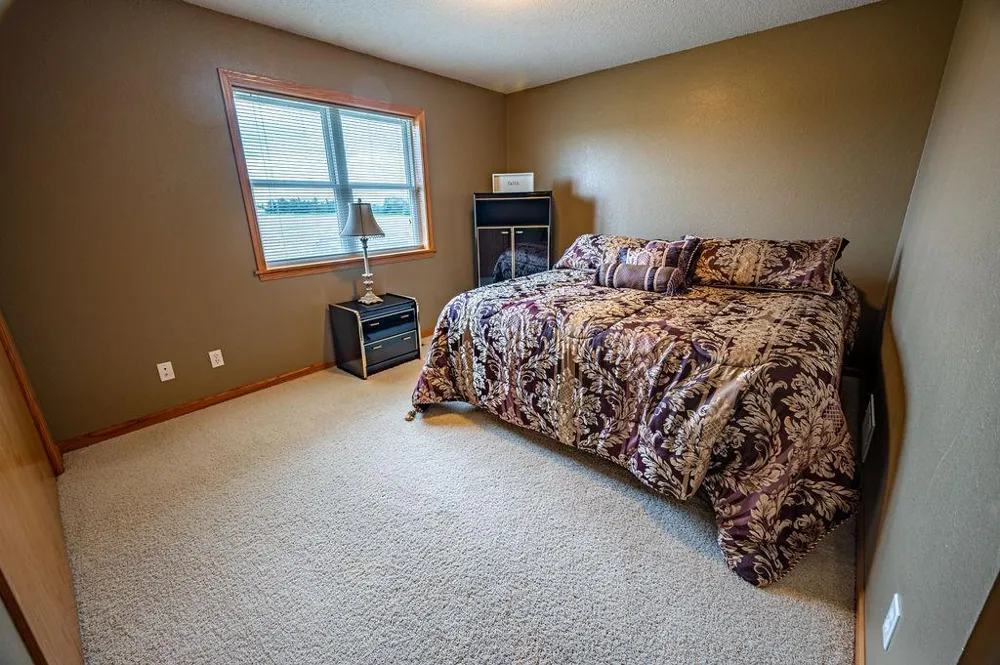 444 W Overlook Drive Ellsworth, WI 54011