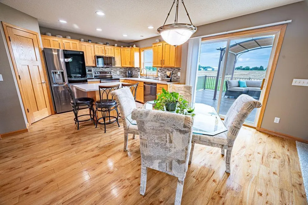 444 W Overlook Drive Ellsworth, WI 54011