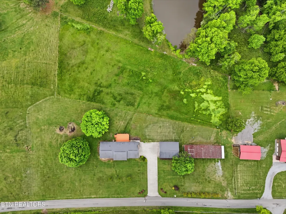 355 Crock Rd Loudon, TN 37774