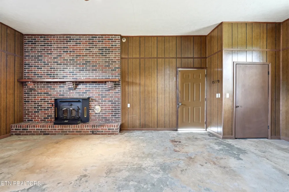 355 Crock Rd Loudon, TN 37774