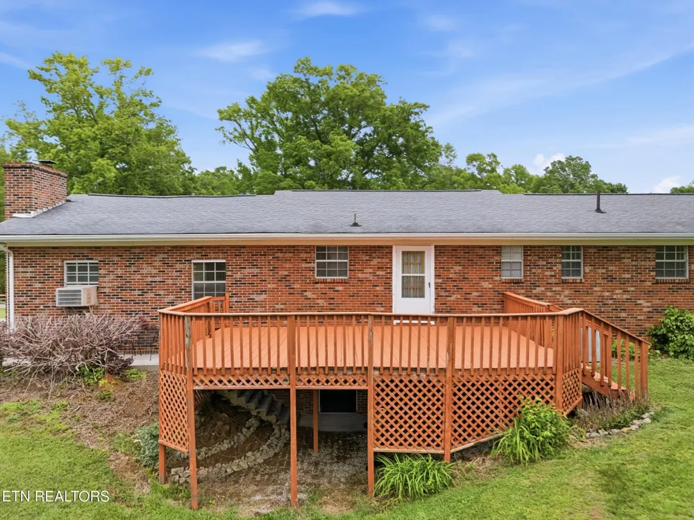 355 Crock Rd Loudon, TN 37774