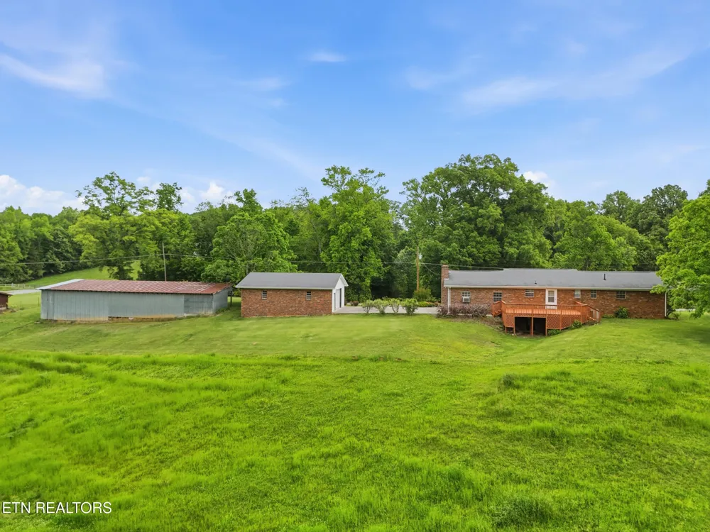 355 Crock Rd Loudon, TN 37774
