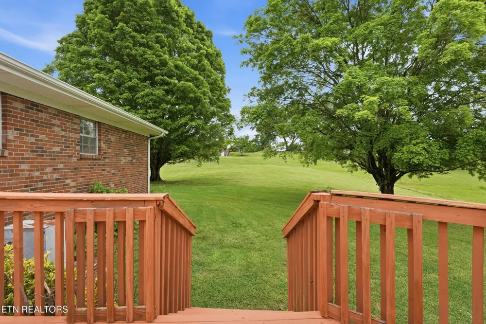 355 Crock Rd Loudon, TN 37774