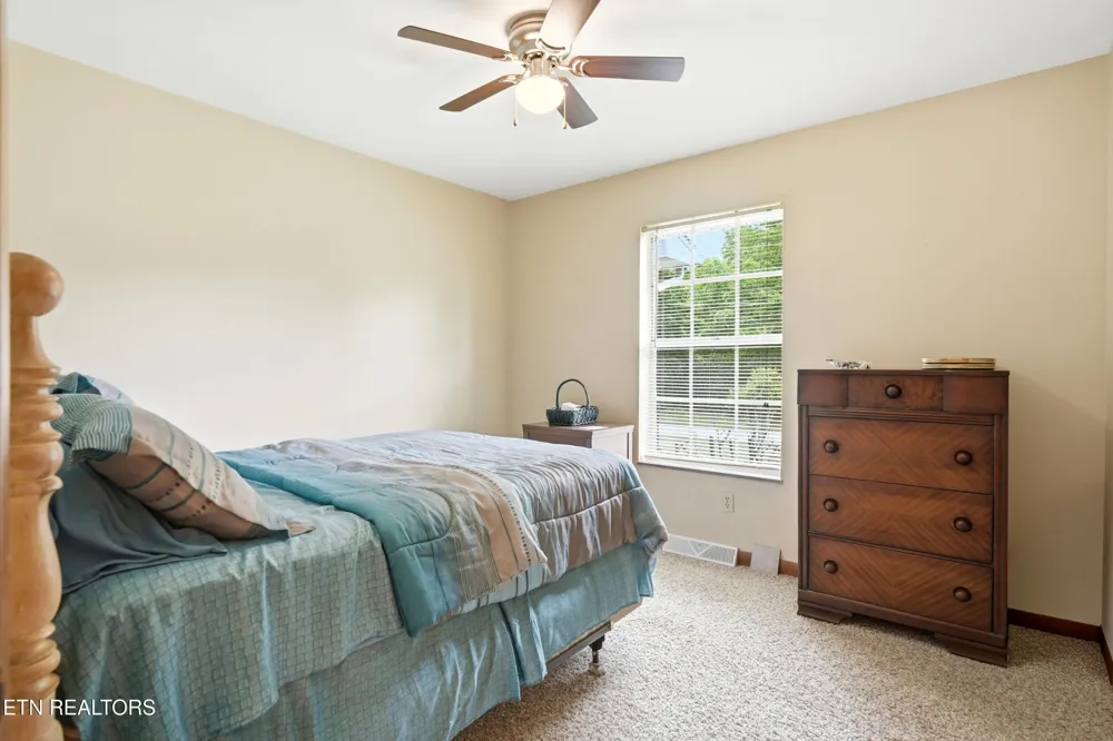 355 Crock Rd Loudon, TN 37774