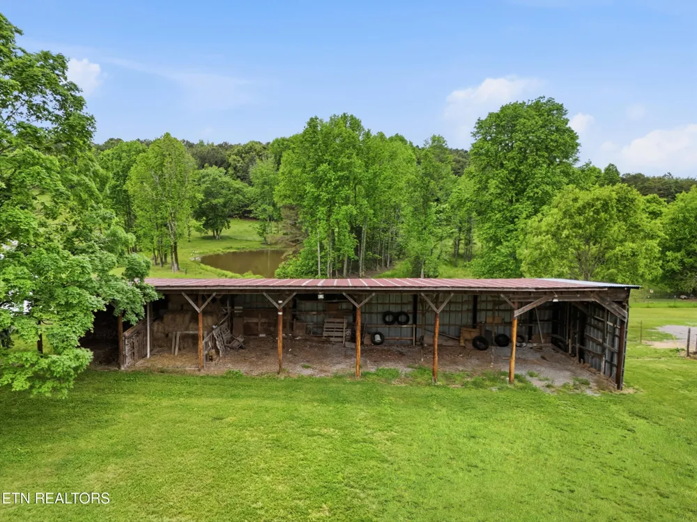 355 Crock Rd Loudon, TN 37774