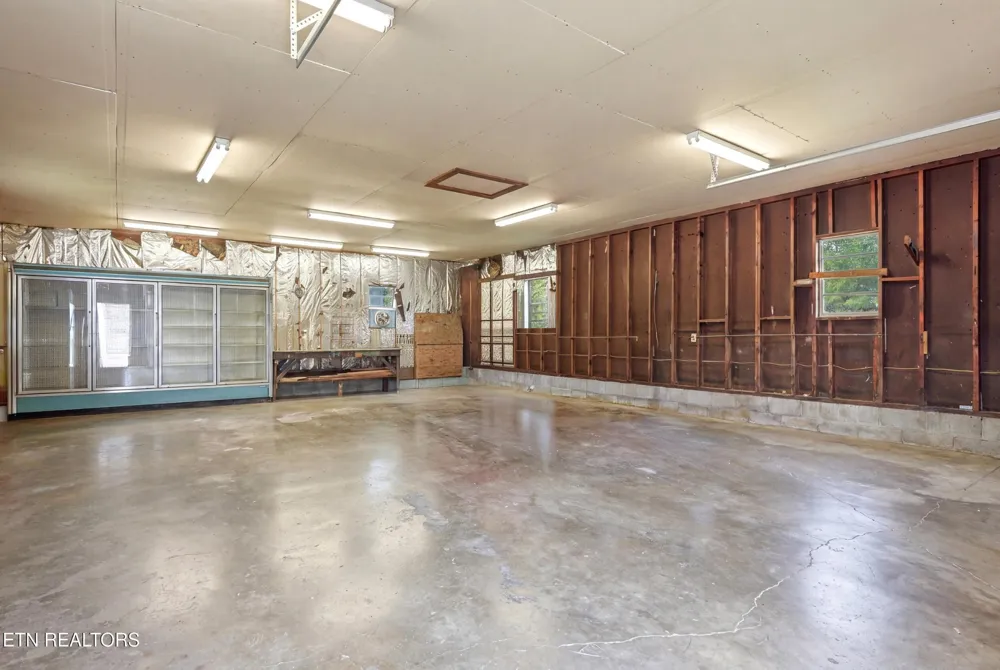 355 Crock Rd Loudon, TN 37774