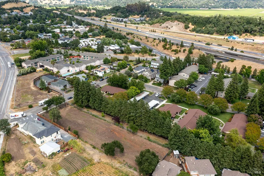 107 South Street Cloverdale, CA 95425