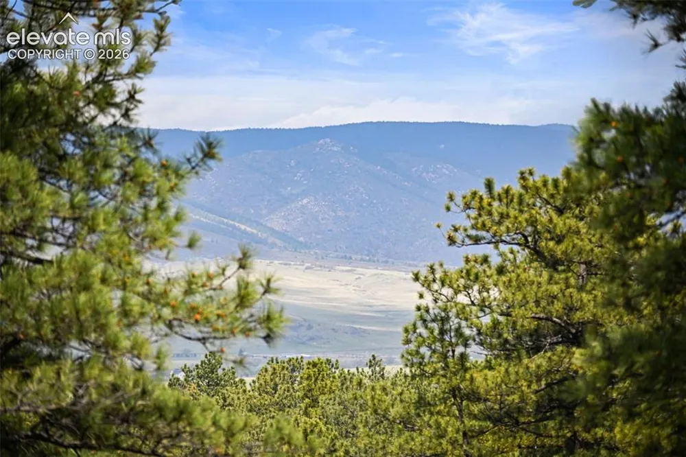 1851 Gore Drive Larkspur, CO 80118