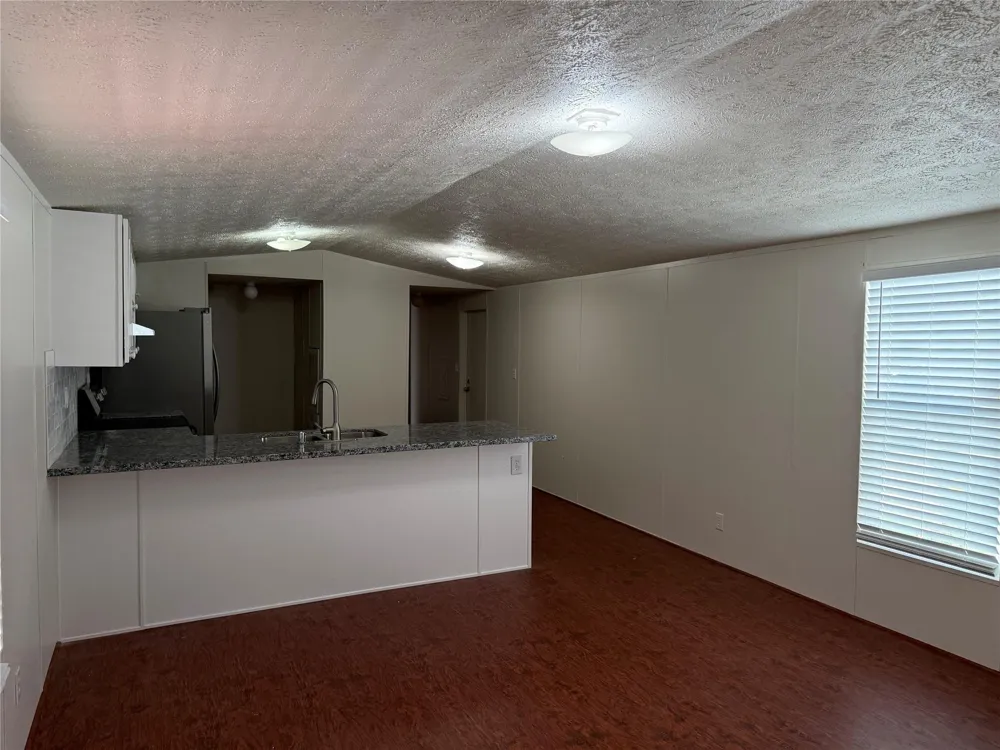 4429 16th Street Bacliff, TX 77518