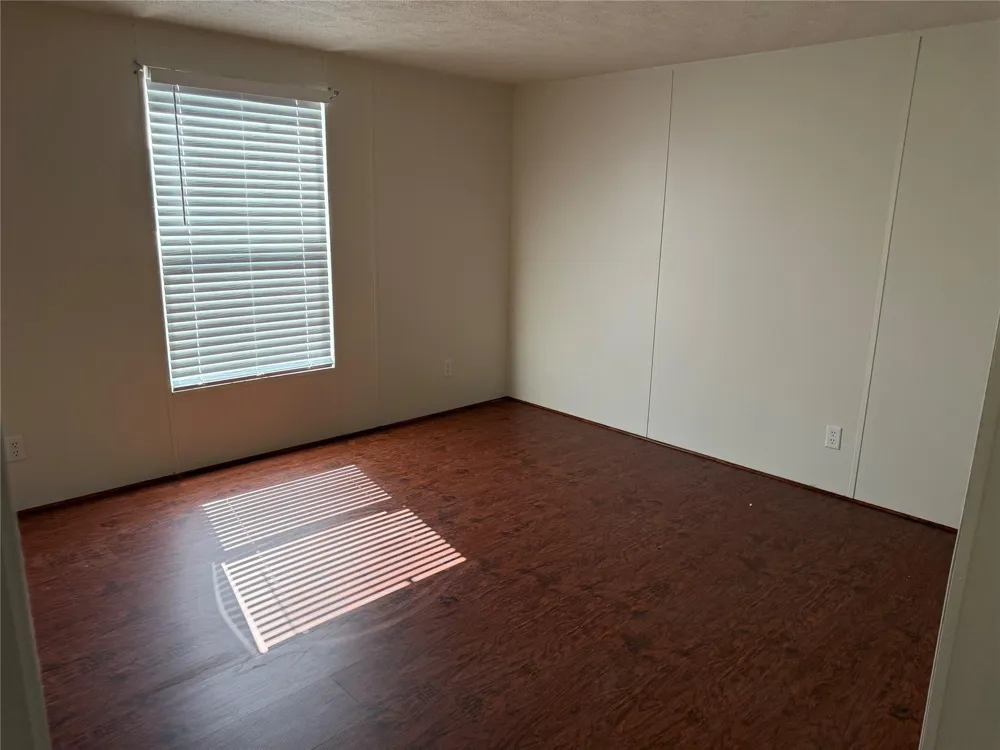 4429 16th Street Bacliff, TX 77518