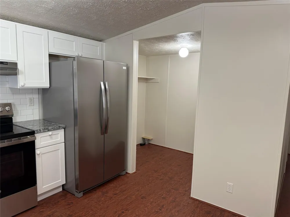 4429 16th Street Bacliff, TX 77518