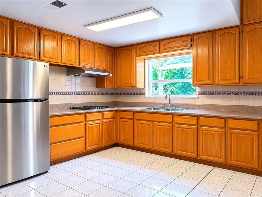 7858 Whitmore Rosemead, CA 91770