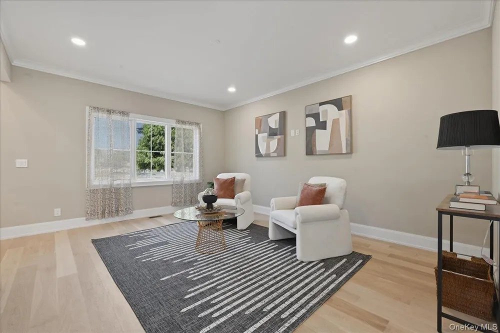72 Haypath Road Bethpage, NY 11714