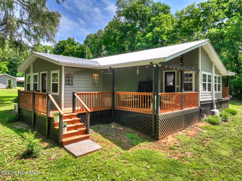 93 Collins Nursery Lane Blairsville, GA 30512