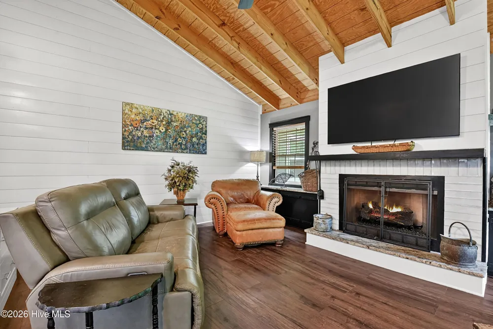 93 Collins Nursery Lane Blairsville, GA 30512