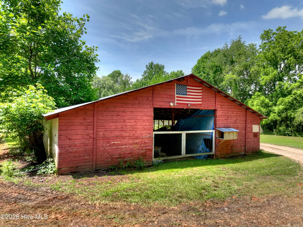 93 Collins Nursery Lane Blairsville, GA 30512